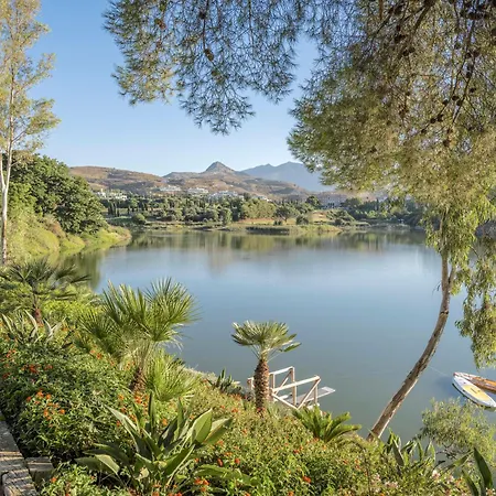 Вилла Smb10 - Stunning Luxury On A Private Domaine At Padierna Golf Club Golf Club Эстепона