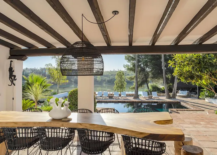Βίλα Smb10 - Stunning Luxury On A Private Domaine At Padierna Golf Club Golf Club